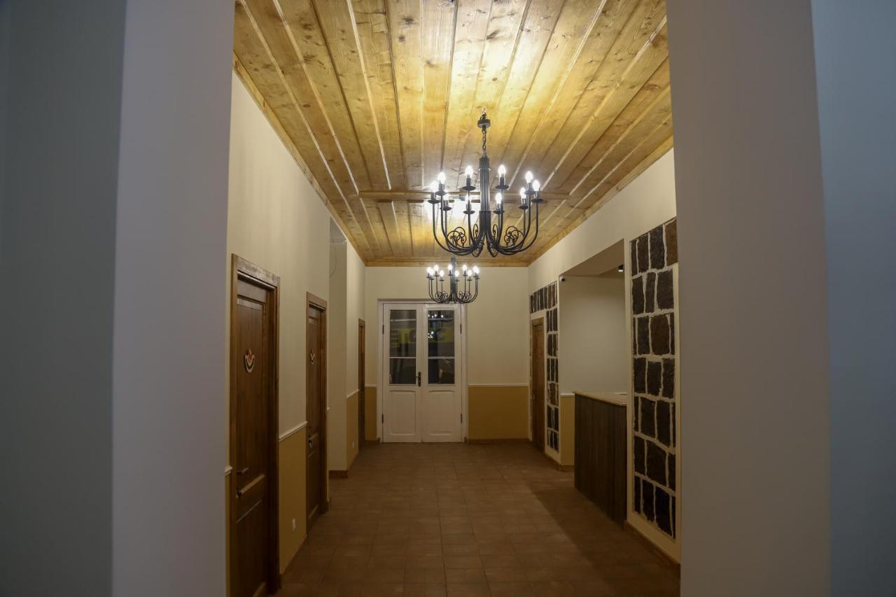 Nur Guest House Ghiumri Exterior foto